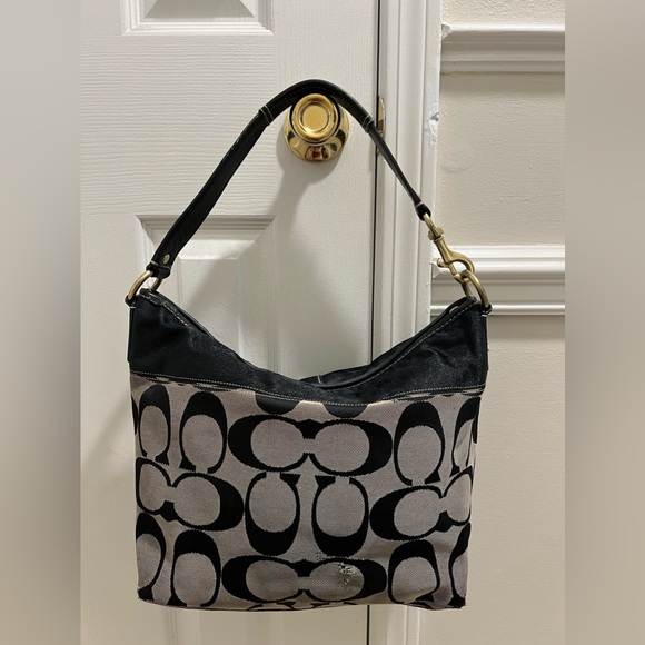 Coach Signature Canvas Black and Gray Ergo Hobo Vintage Handbag! L0771-11689. - Picture 10 of 16